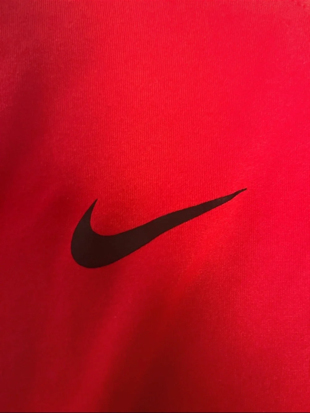 Nike Men’s Long-Sleeve Red Performance Shirt with Georgia 'G' Logo